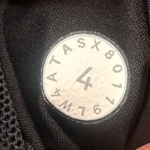 Lululemon The Rain Is Calling Black Hooded Jacket Size 4 - Picture 5 of 6